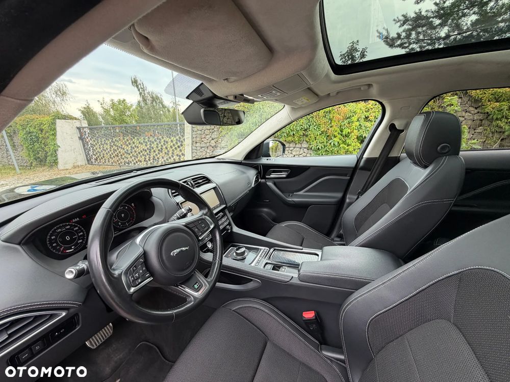 Jaguar F-Pace 2.0 i4D AWD R-Sport - 3