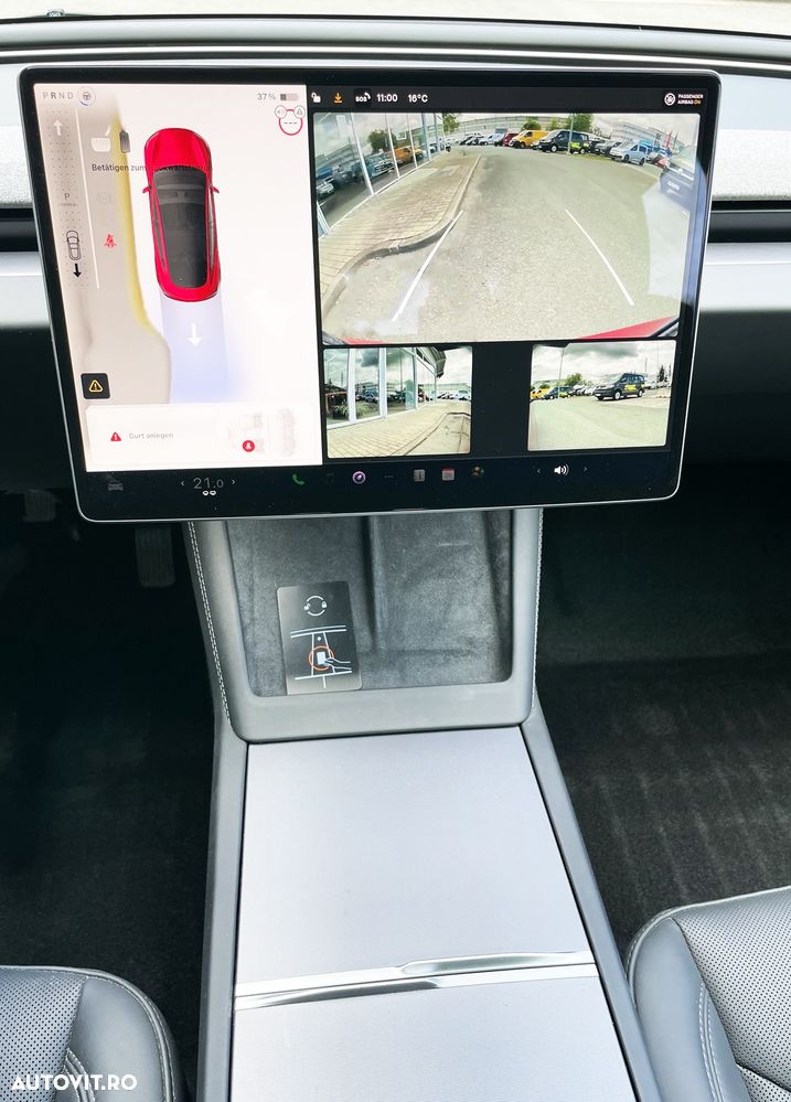 Tesla Model 3 - 16