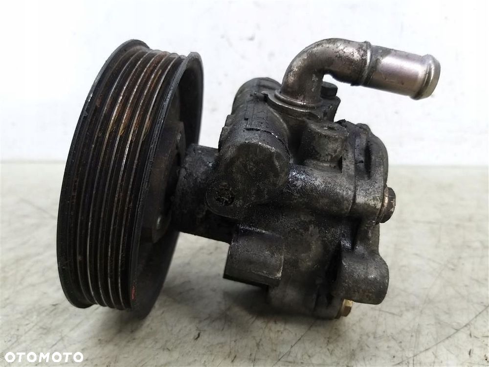 Pompa wspomagania VW GOLF IV 1.6B 100KM 1997R-2003R KYB - 2