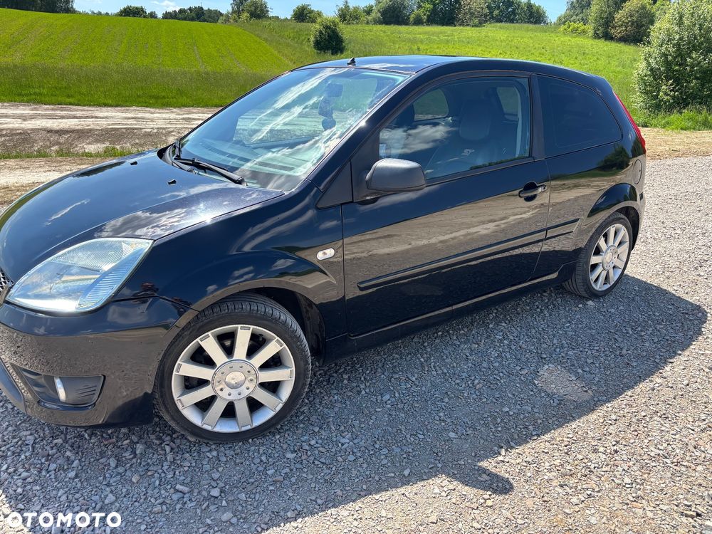 Ford Fiesta - 4
