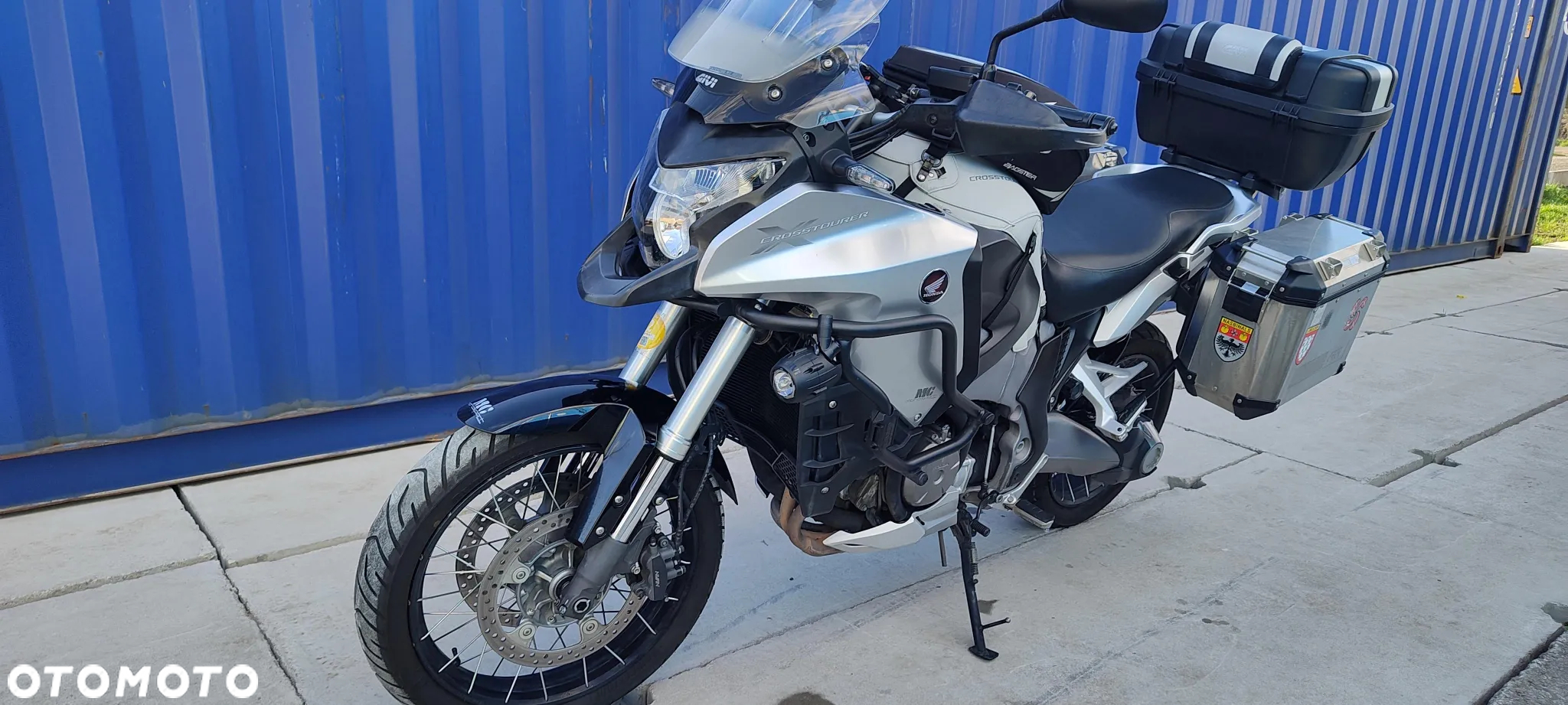 Honda VFR - 13