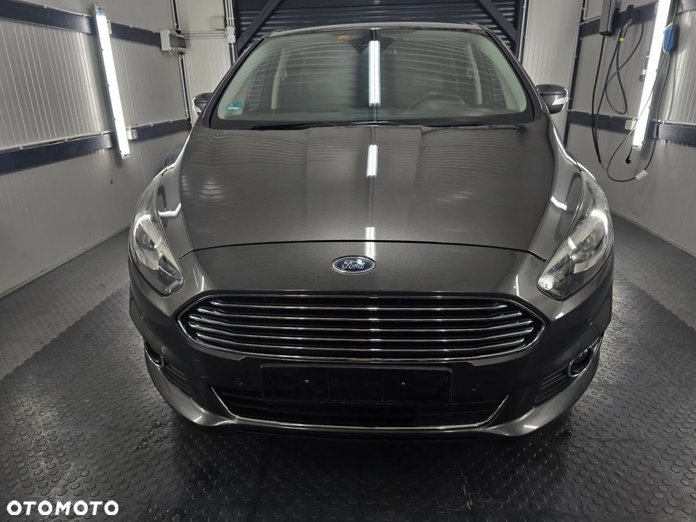 Ford S-Max 2.0 TDCi Titanium PowerShift - 2