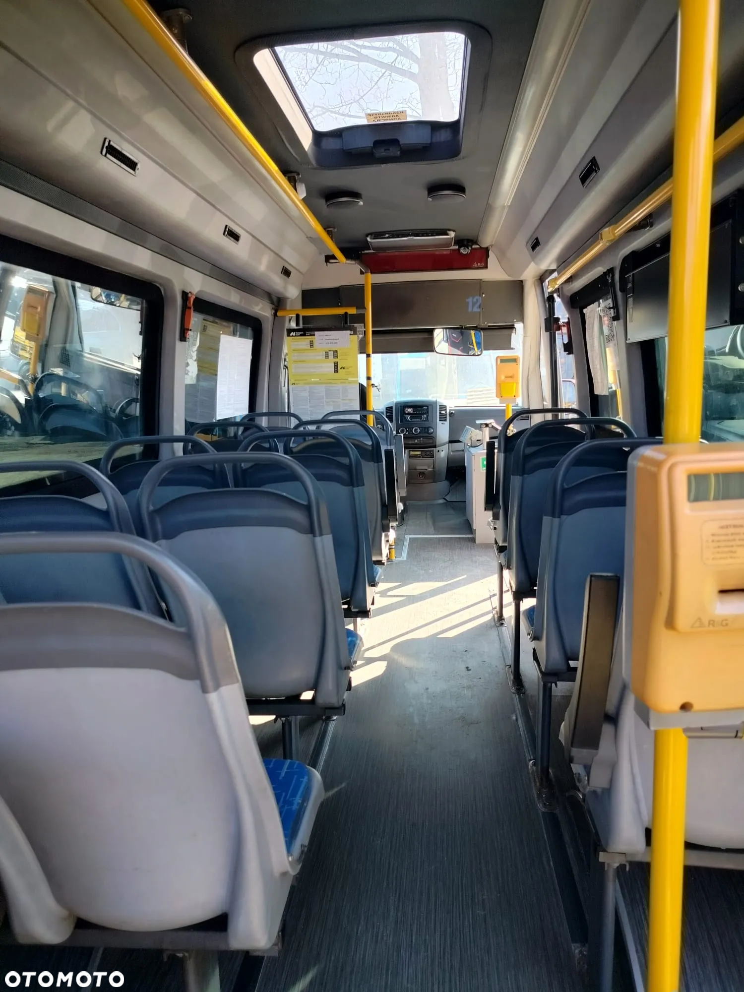 Mercedes-Benz Sprinter - 24