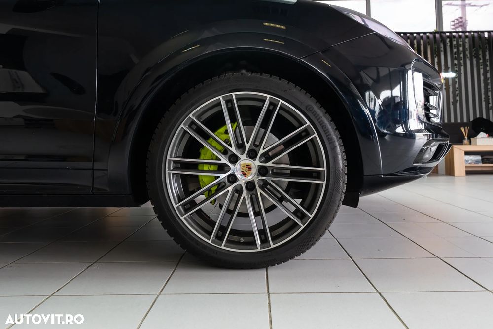 Porsche Cayenne S - 7