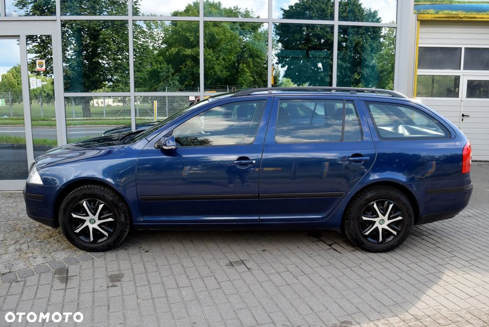 Skoda Octavia 1.6 FSI Ambiente - 15
