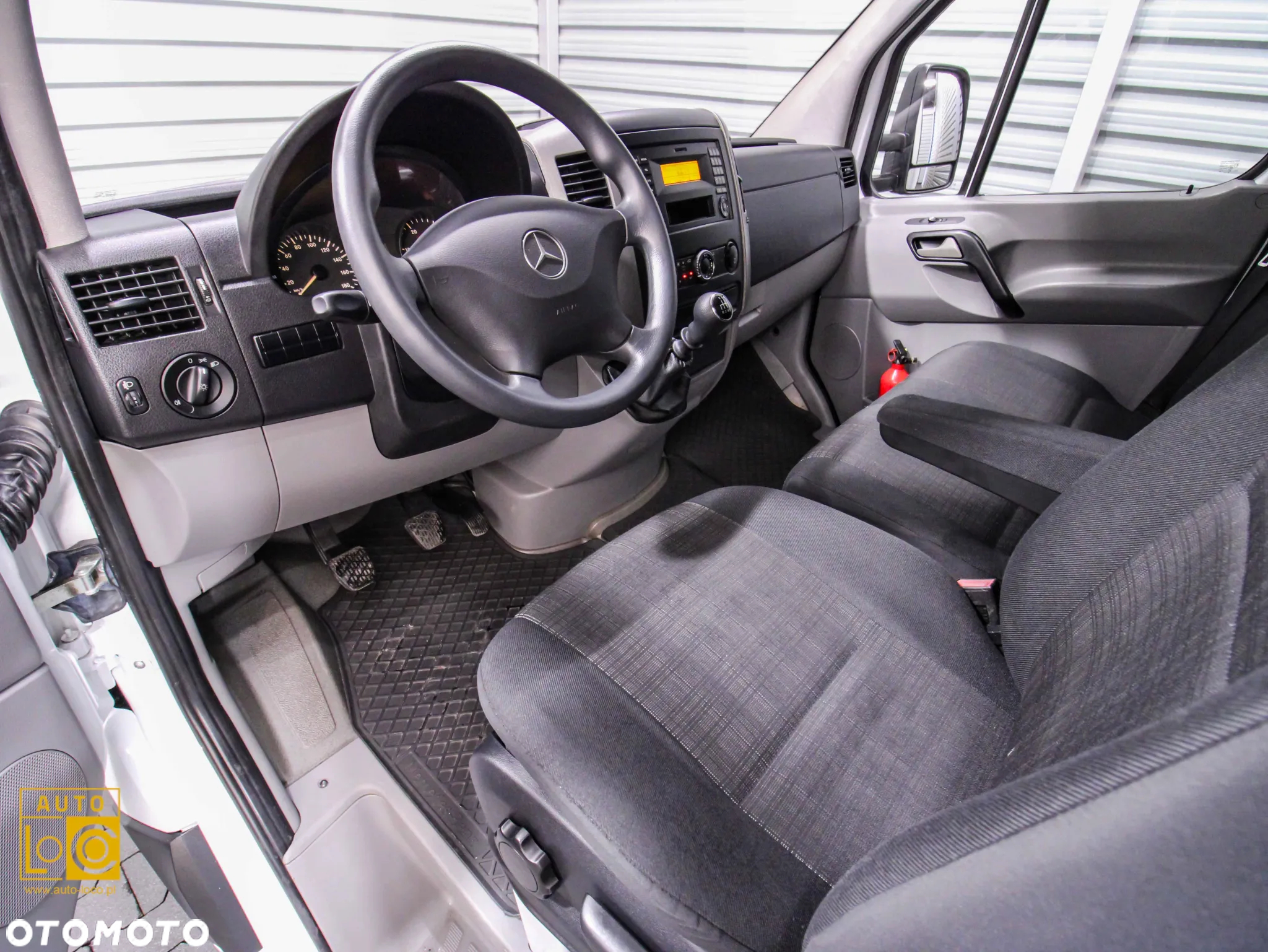 Mercedes-Benz SPRINTER KONTENER + WINDA - 10