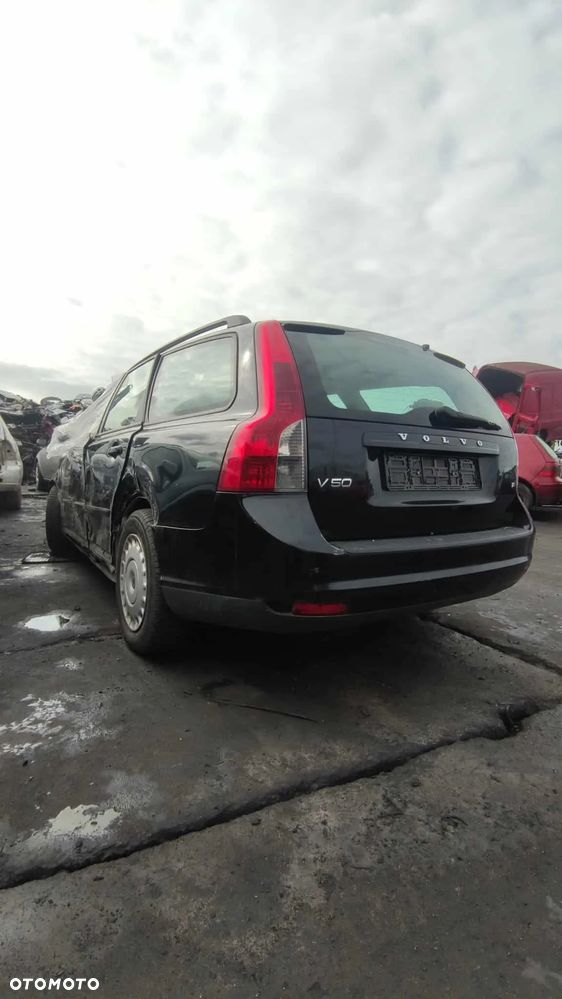 VOLVO V50 2009 1.8 125 KM B 4184 S11 - 2