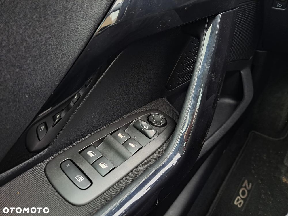 Peugeot 208 1.6 BlueHDi Allure S&S - 14