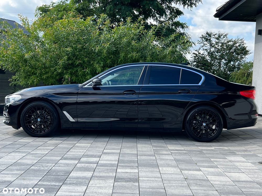 BMW Seria 5 520d xDrive Luxury Line sport - 10