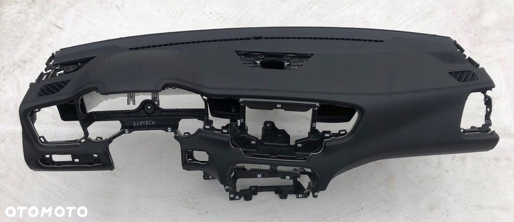 kia x-ceed deska kokpit konsola poduszki pasy - 3