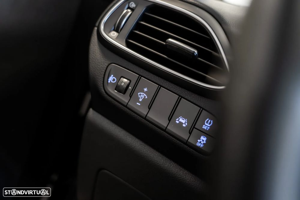 Hyundai i30 1.0 T-GDI Style+Navi - 18