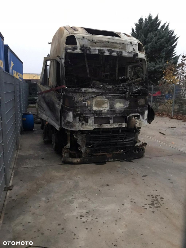 KABINA VOLVO FH4 17R