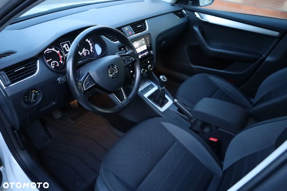 Skoda Octavia 1.5 TSI GPF ACT Ambition - 11