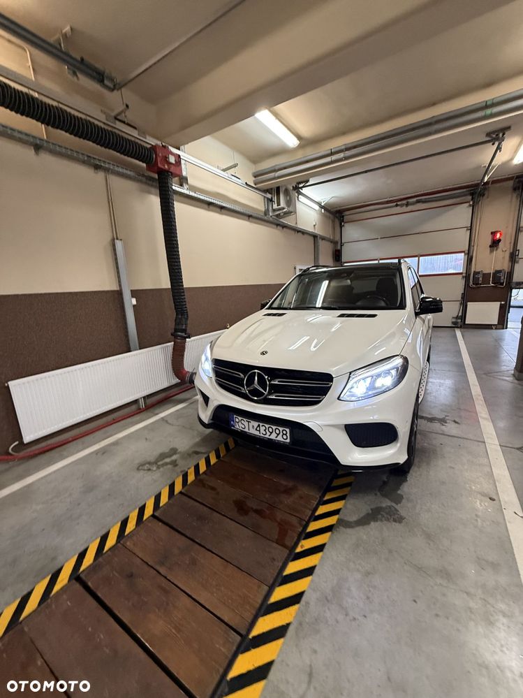 Mercedes-Benz GLE 250 d 9G-TRONIC AMG Line - 15