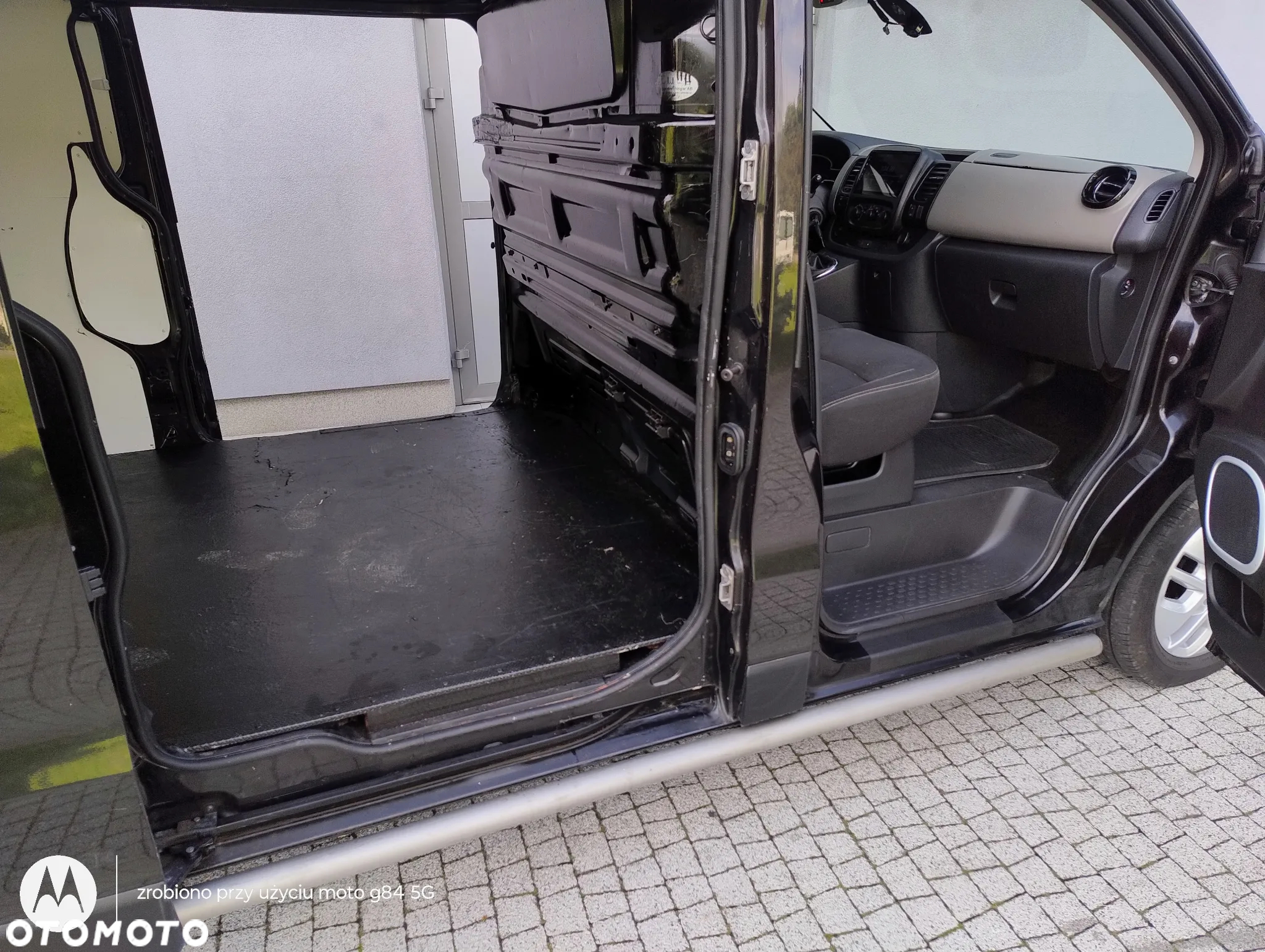 Renault TRAFIC 1.6 DCI (145KM) LONG (L2H1) STAN IDEALNY FULL OPCJA KLIMA NAWIGACJA TEMPOMAT WEBASTO 100% BEZWYPADKOWY NIE MA RDZY ! ! ! - 22