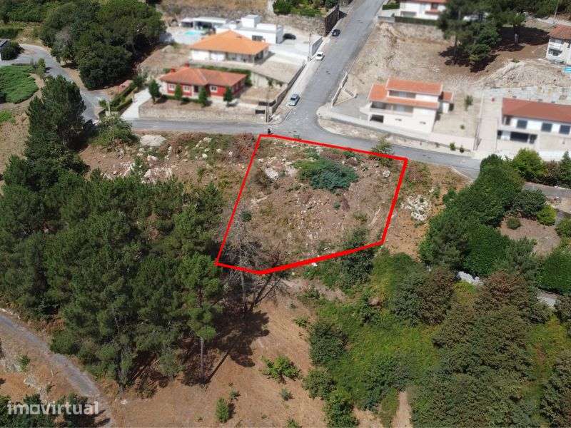 Terreno urbano 800m2