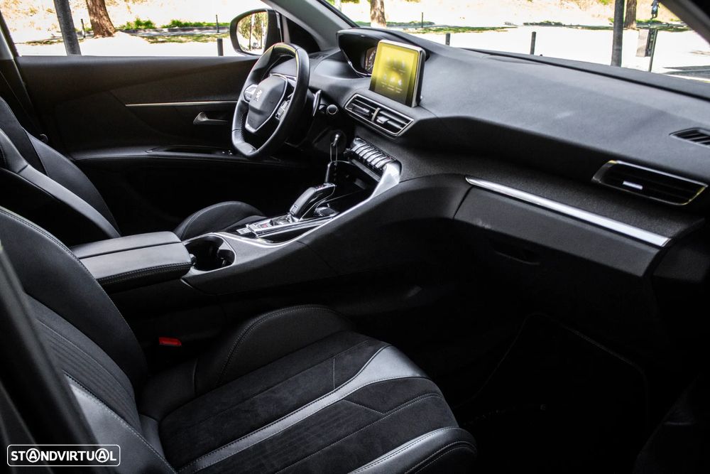 Peugeot 5008 BlueHDI 130 EAT8 Crossway - 23