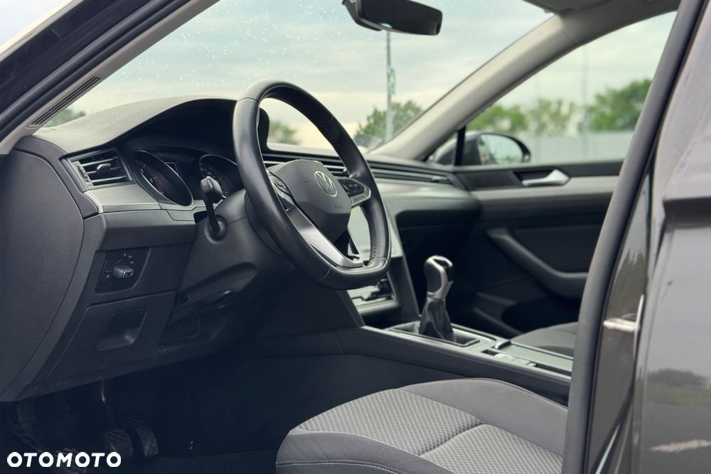 Volkswagen Passat 1.5 TSI EVO Essence - 23
