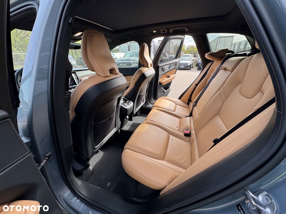 Volvo XC 60 B5 B Inscription - 15
