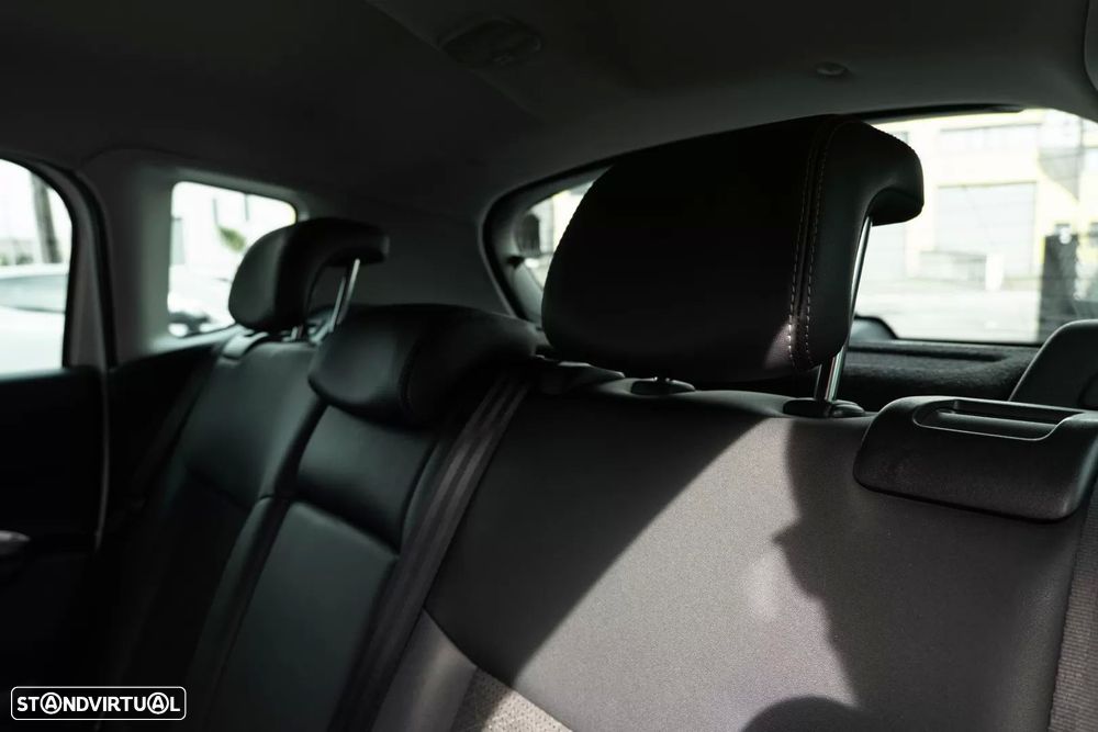 Peugeot 3008 2.0 HDi Hybrid4 - 18