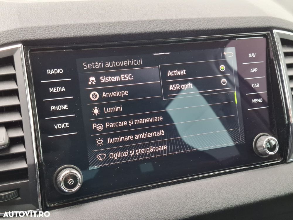 Skoda Karoq 1.5 TSI DSG Style - 24