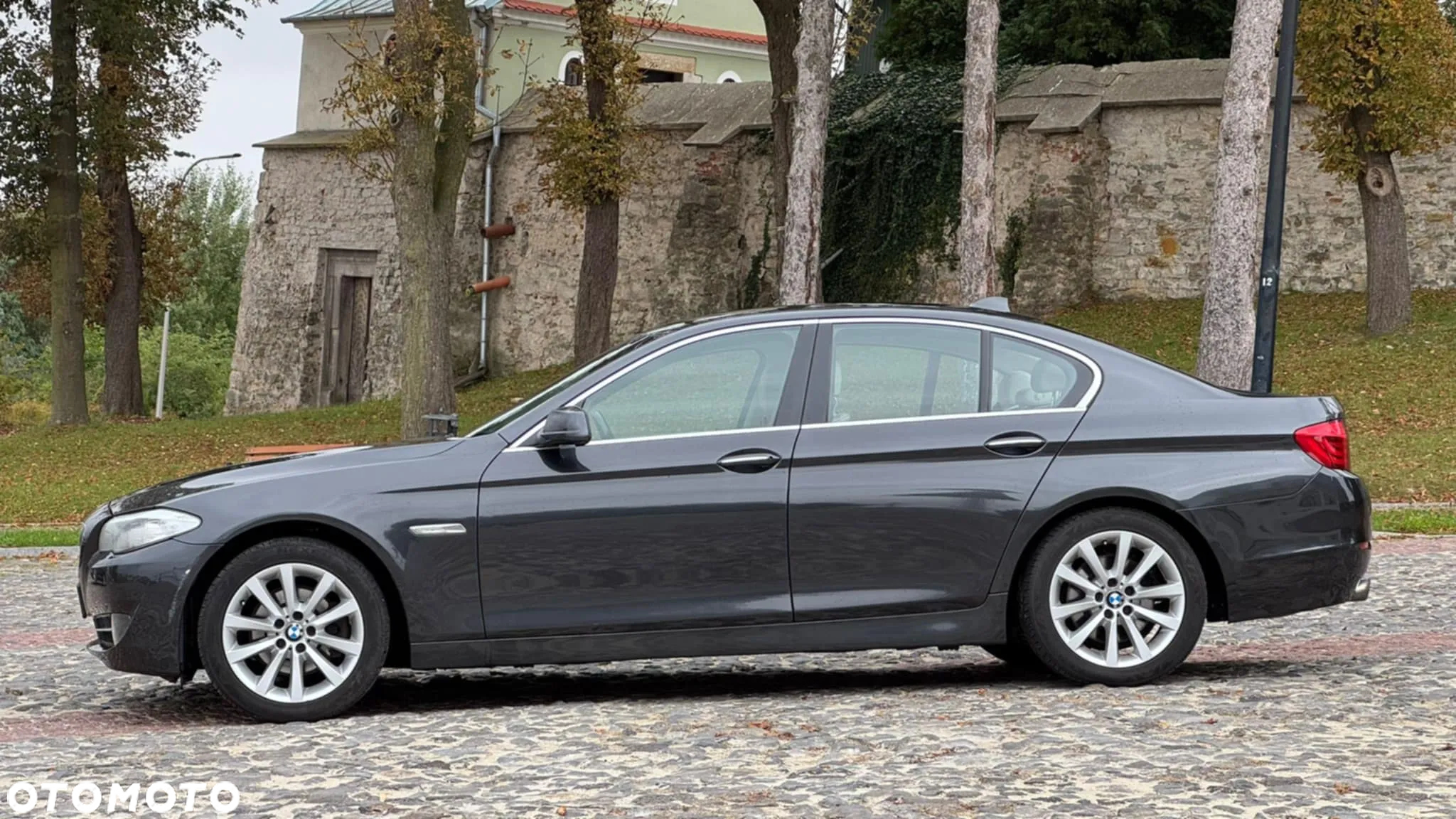 BMW Seria 5 523i Touring - 27