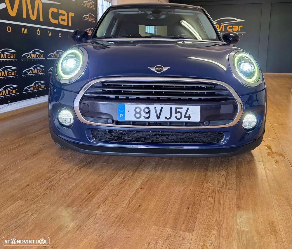 MINI 5 Portas Cooper D Auto - 5