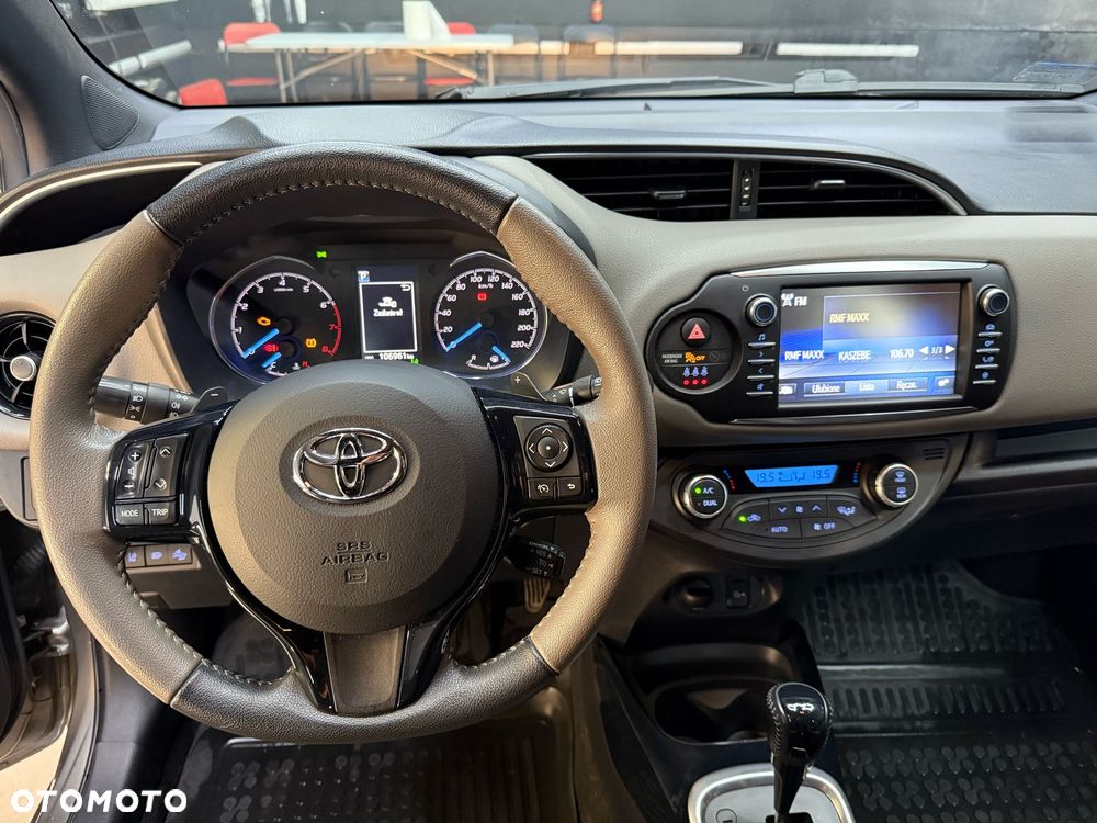 Toyota Yaris 1.5 Selection CVT - 6
