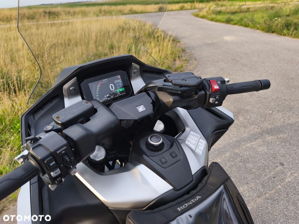 Honda NSS - 8