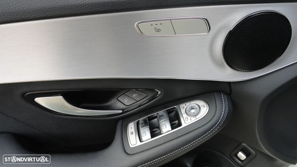 Mercedes-Benz C 300 BlueTEC Hybrid AMG Line - 11