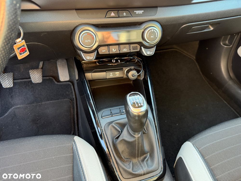 Kia Stonic 1.0 T-GDI L - 13