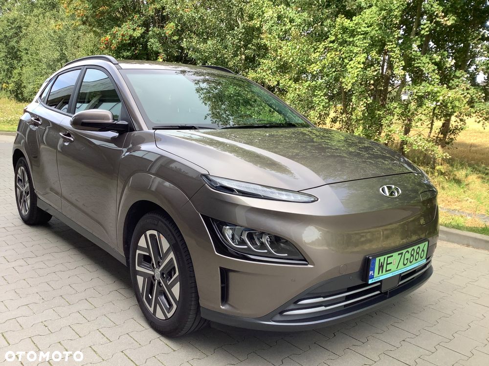 Hyundai Kona 64kWh Executive - 6
