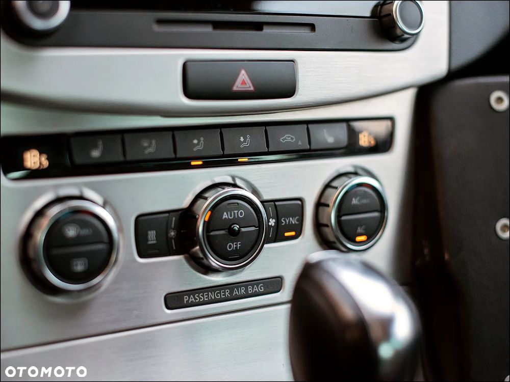 Volkswagen Passat - 26