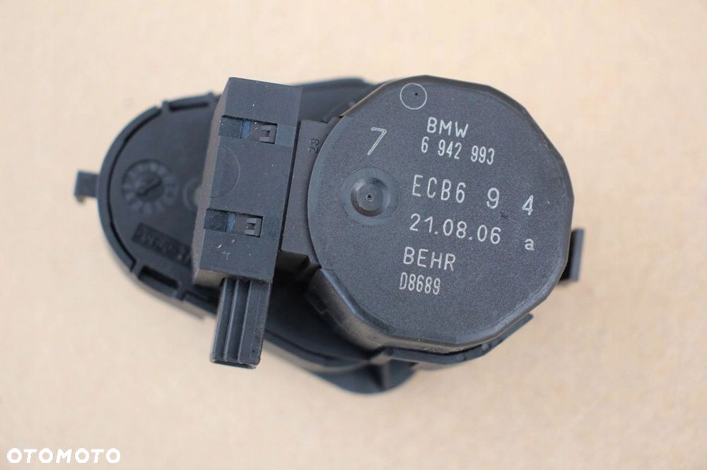 Silniczek nagrzewnicy BMW 5 e60 e61 oryginalny 6942993 - 1
