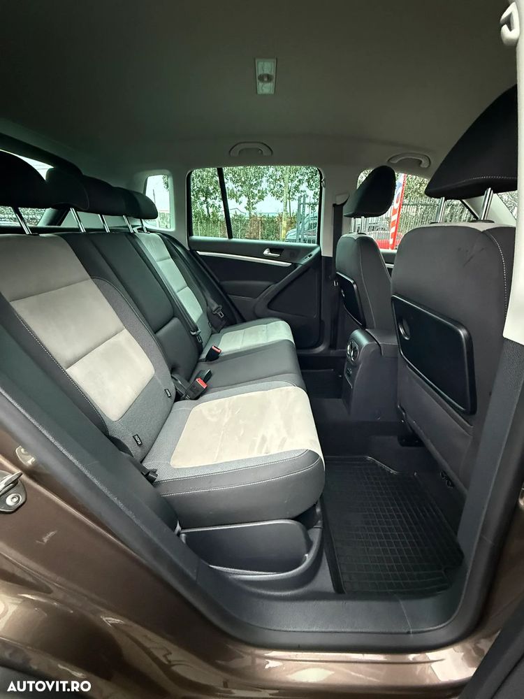 Volkswagen Tiguan 2.0 TDI 4Motion DSG Sport & Style - 8