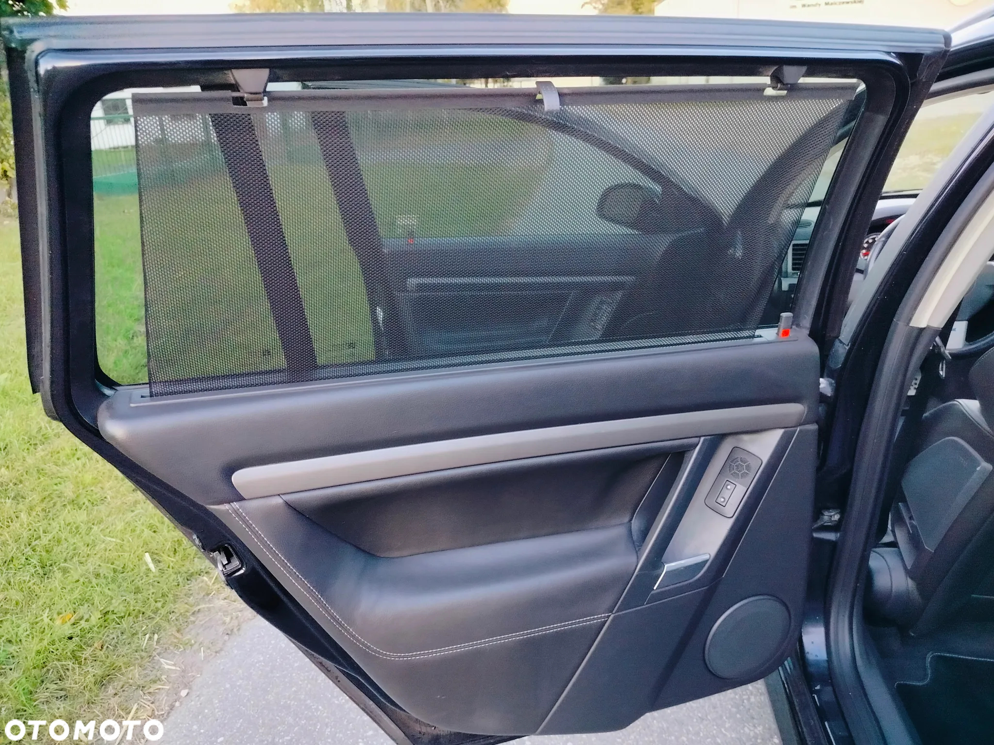 Opel Vectra Caravan OPC - 25