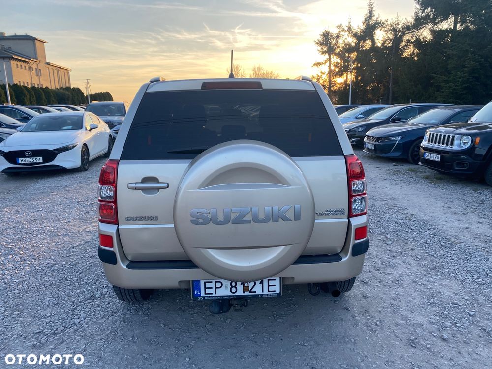 Suzuki Grand Vitara 2.0 De luxe - 5