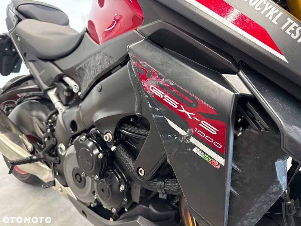 Suzuki GSX 1000 - 8