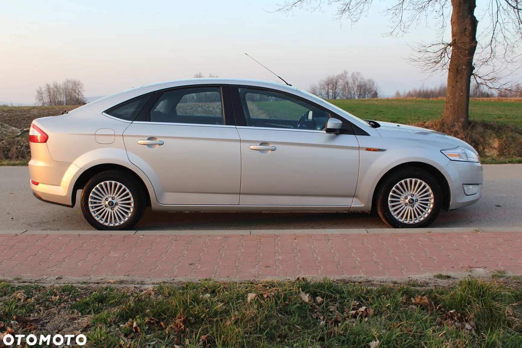Ford Mondeo 1.8 TDCi Ghia X - 5