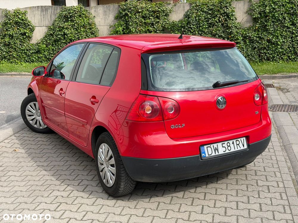 Volkswagen Golf 1.6 Comfortline - 4