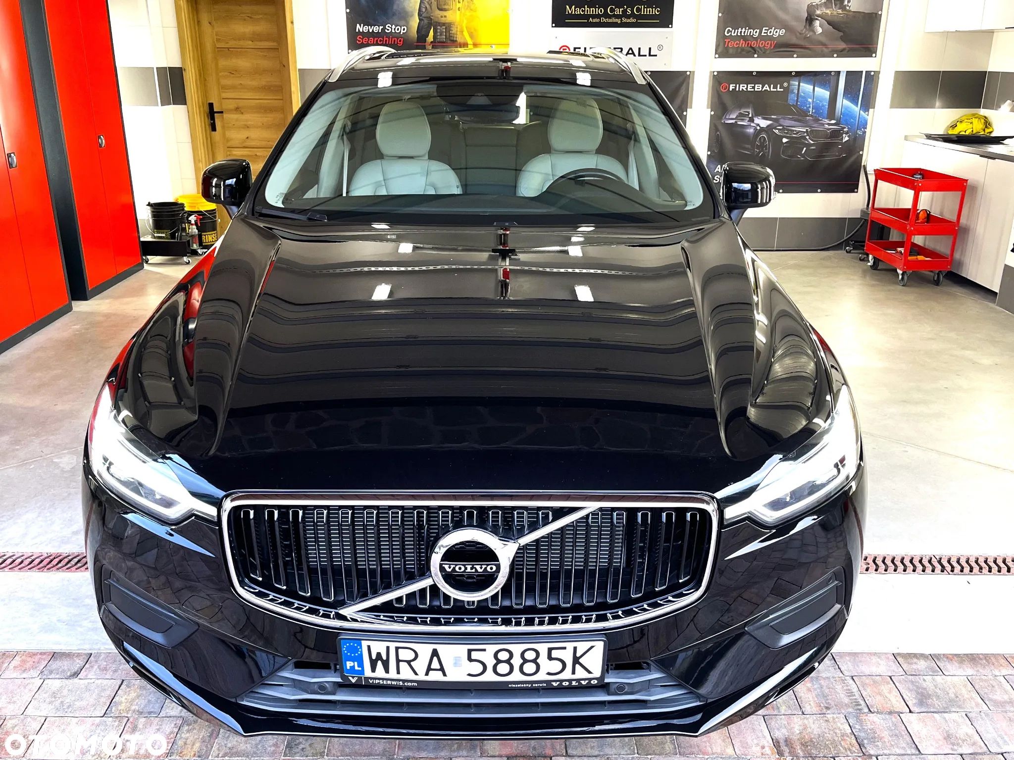 Volvo XC 60 T6 AWD Momentum - 1