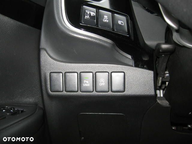 Mitsubishi Outlander 2.0 Intense + Navi 4WD CVT - 30