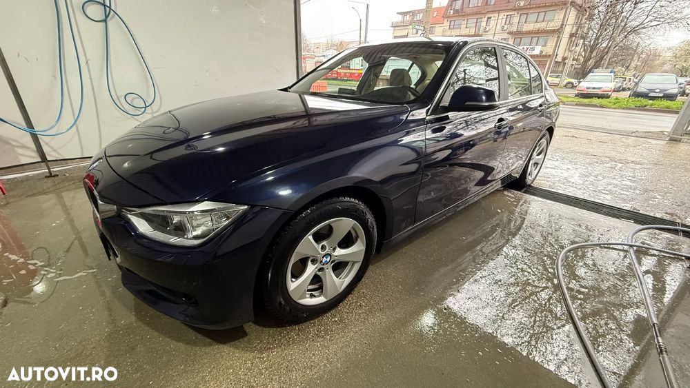 BMW Seria 3 - 30