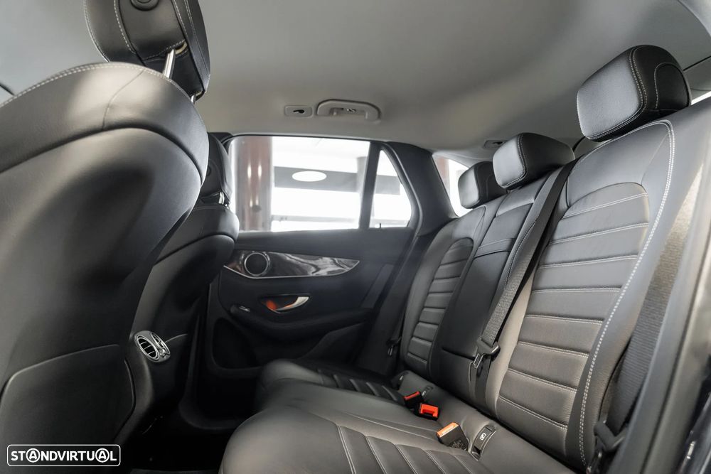 Mercedes-Benz GLC 300 e 4Matic - 11