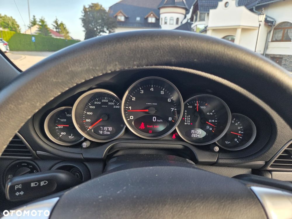 Porsche 911 Carrera Tiptronic S - 6