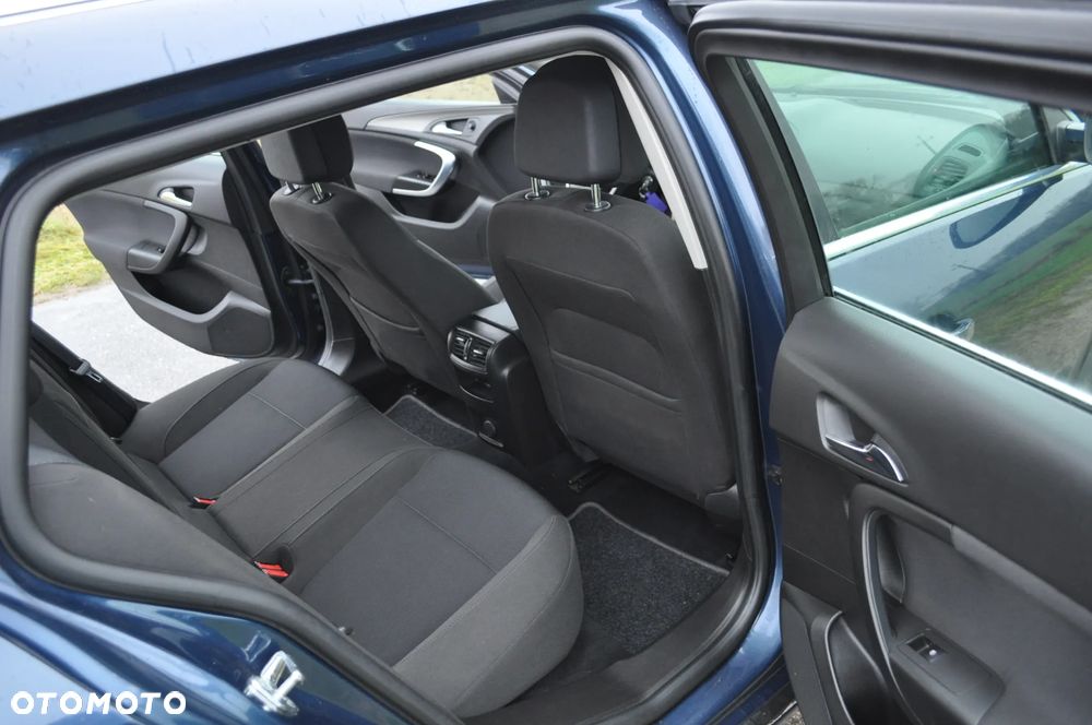 Opel Insignia - 21