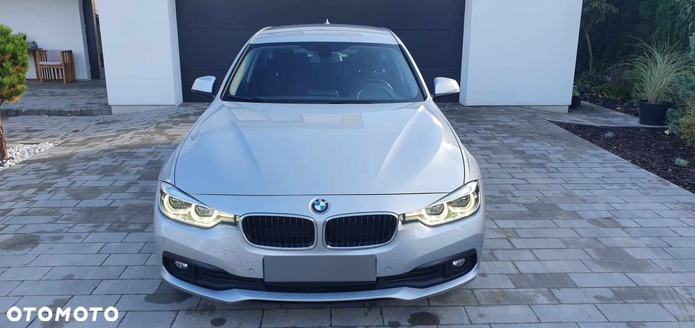 BMW Seria 3 316d - 2