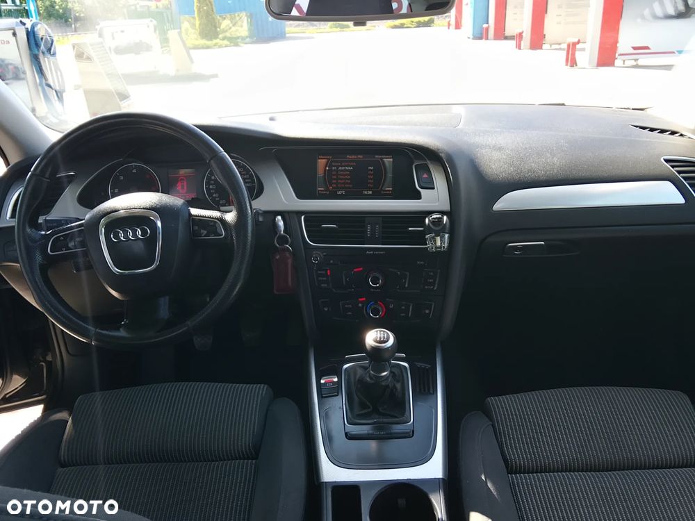 Audi A4 Avant 2.0 TDI - 6