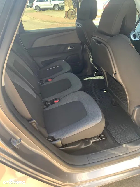 Citroën C4 Picasso PureTech 130 Stop&Start EAT6 SHINE - 6