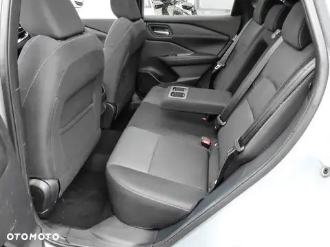 Nissan Qashqai - 11